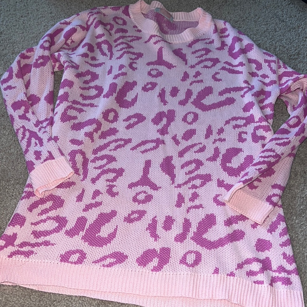 gorgeous pink leopard sweater dress
